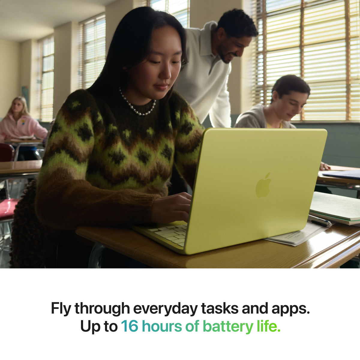 MacBook_13-in_A18_Pro_Silver_PDP_Image_Position_4__en-WW