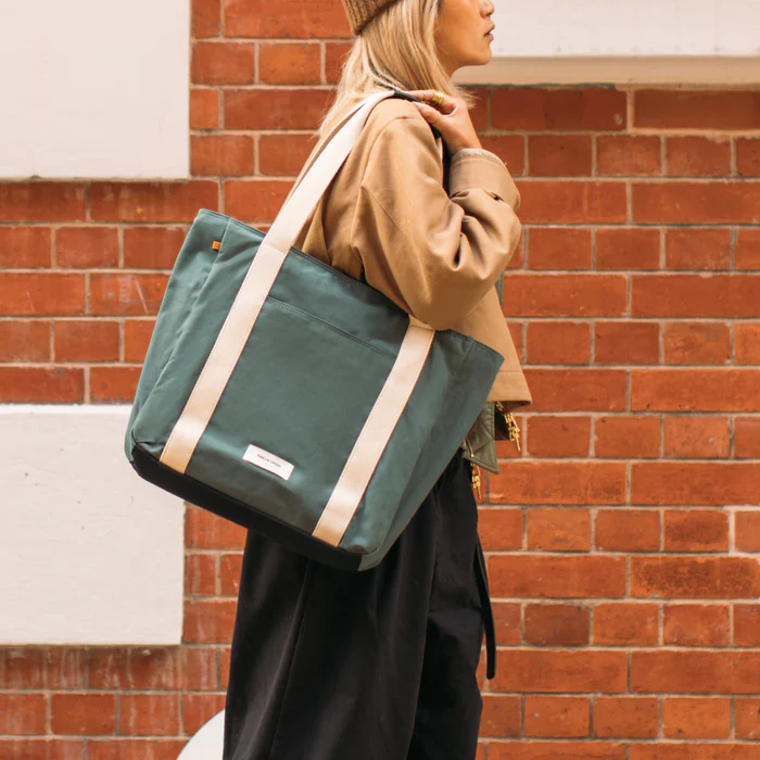 Native Union W.F.A Totebag Pro 16L - Slate Green