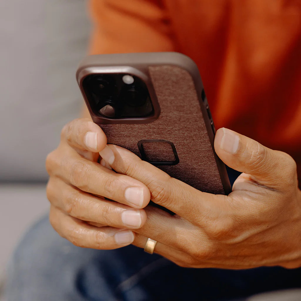 Peak Design Everyday Deksel til iPhone 15 Plus - Svart