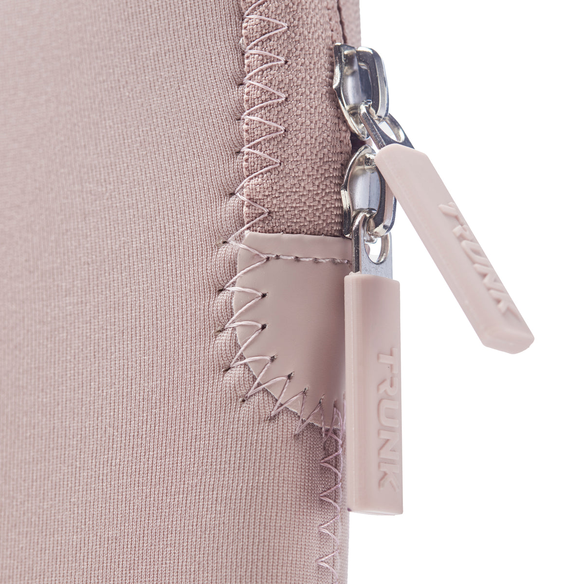 Trunk Neoprene Mappe til MacBook 13" - Cameo Rose