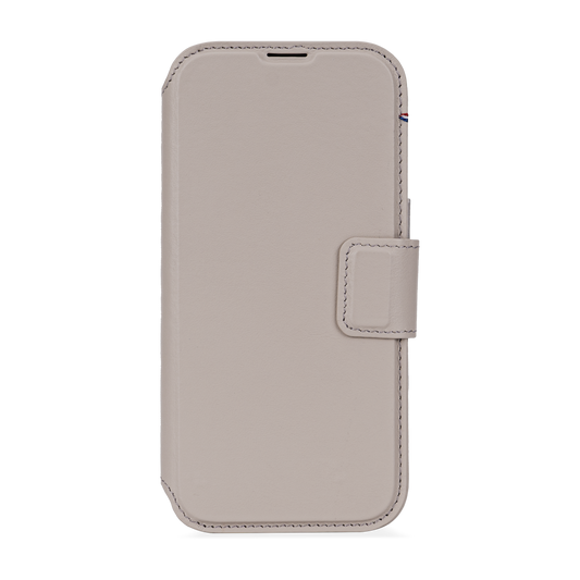 Decoded Lommebokdeksel i skinn med MagSafe til iPhone 17 - Clay