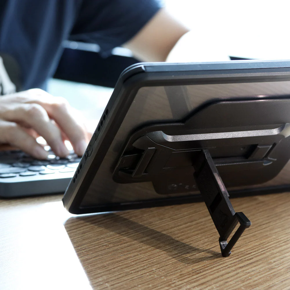 Armor-X Vanntett Deksel til iPad Air 13"